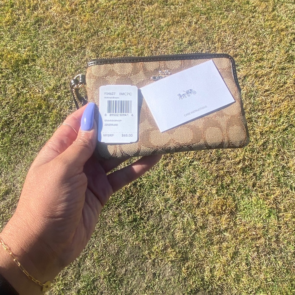 COACH signature wristlet , NWT - Picture 2 of 14